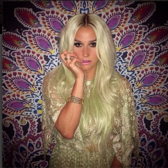 2014_8_14_Kesha1.jpg