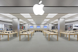 How The CEO Of Gap Helped Create The First Apple Store