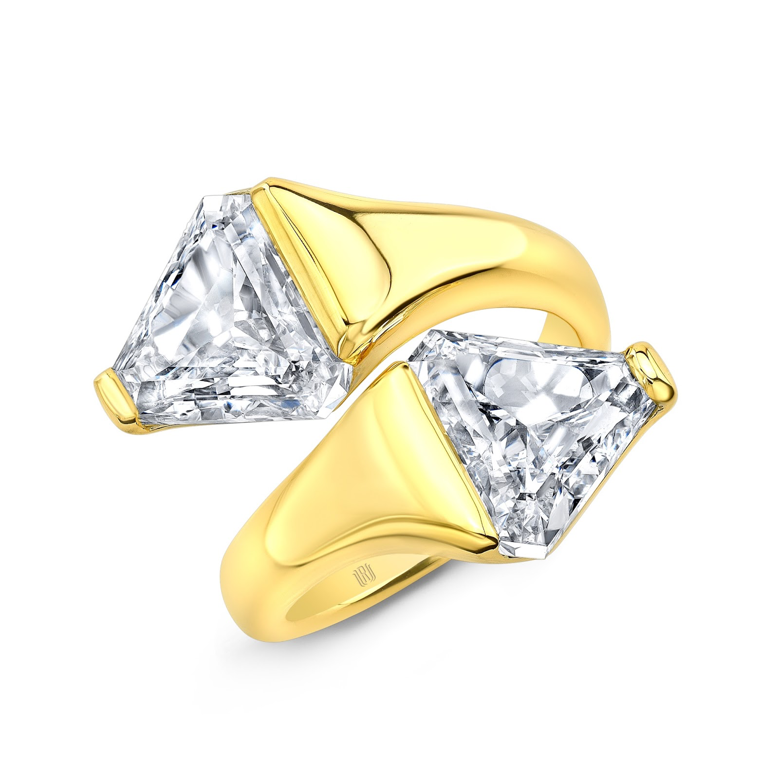 Kaitlyn Dever rahaminov rings 2025