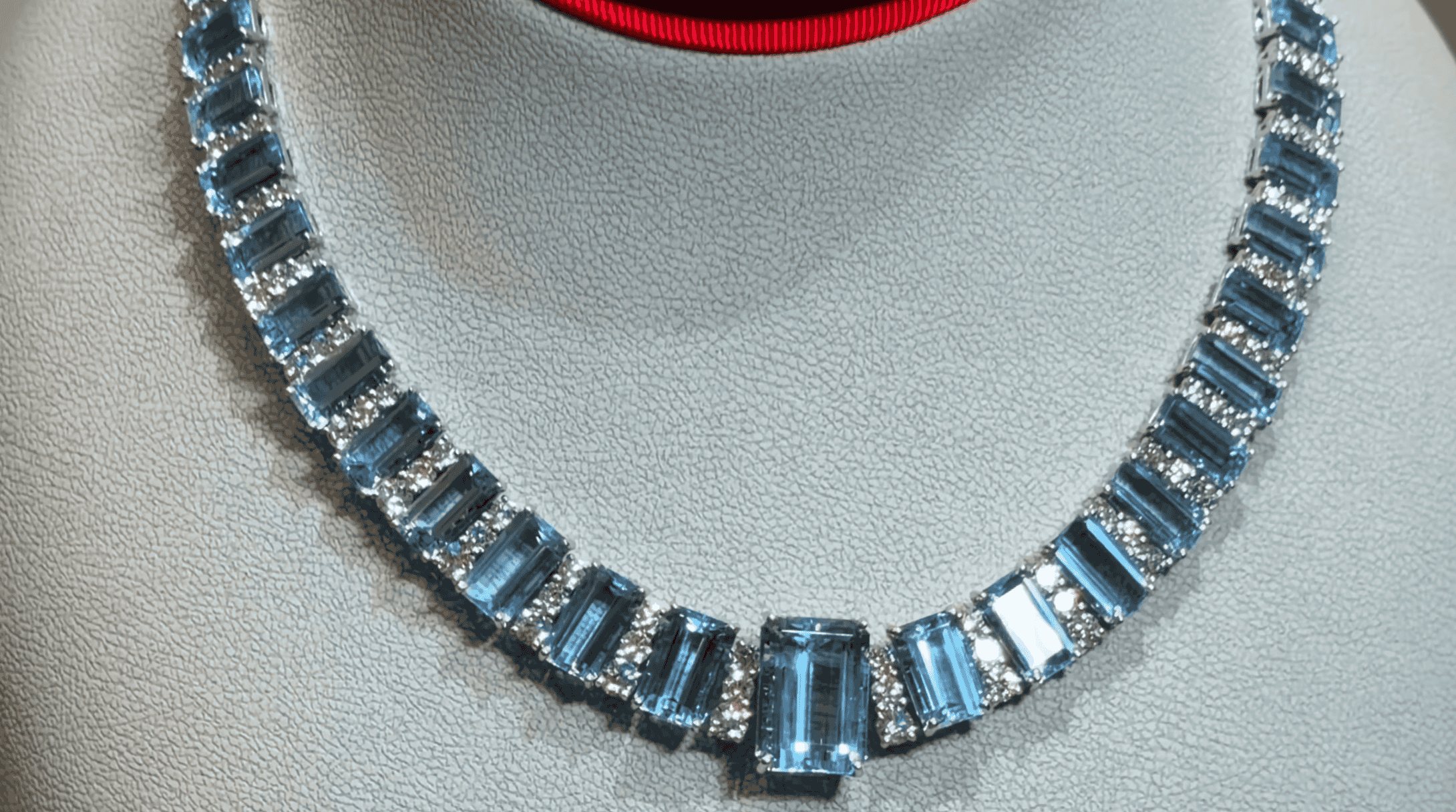 Oscar Heyman emerald-cut aquamarines and diamonds necklace