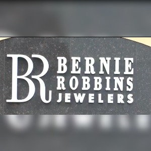 Bernie Robbins Jewelers Entrusts Legacy To Dedicated Employees After ...