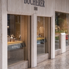 Bucherer_luxury_watch_store.jpg