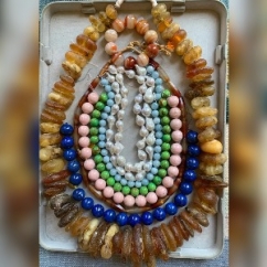 Gems_beads.jpg