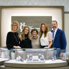 Hearnes_Fine_Jewelry_family_photo.jpg
