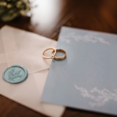 Image_ring_with_envelope.jpg