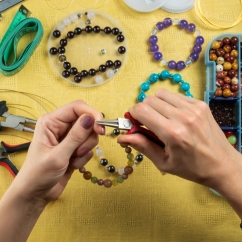 Jewelry_making_in_process.jpg