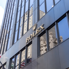 Rolex_NY_building_outside.jpg
