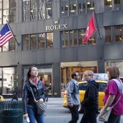 Rolex_building_in_New_York.jpg