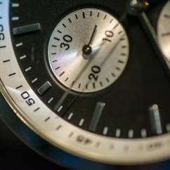 Wrist_watch_macro_closeup.jpg