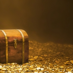 a_treasure_chest_box.jpg