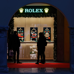 ROLEX STORE FRONT FOR 8.27.25 BOBS WATCHES STORY